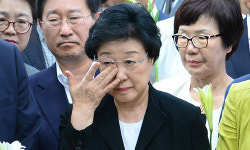 법원 한명숙·한만호, 청주 한씨 종친회 통해 유대관계