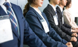 구직자 76% 비정규직이라도…공채 불투명에 눈높이 낮아져