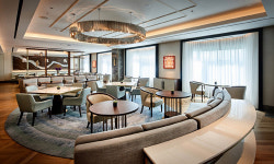 “아이들도 라운지 이용” 빗장 풀자… 가족 힐링 여행지로