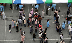 광주 다녀온 전직 교도관 확진… 직·간접 접촉자만 수백여명