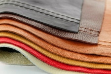 친환경 가죽으로 떠오른 플라스틱 합성섬유 [우리가 몰랐던 과학 이야기] (150)