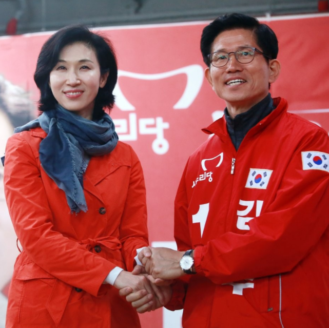 김문수, 당 대표 출마 욕심 없어...국가 위기 감안하며 당권 도전설 모두 부인