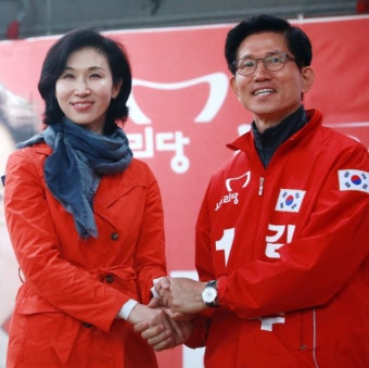 김문수, 당 대표 출마 욕심 없어...국가 위기 감안하며 당권 도전설 모두 부인