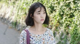 ‘기생충’의 까칠한 피자집 사장 정이서, 첫 주연 맡았다… 영화 ‘7월7일’ 2일 개봉