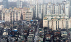 ‘발등의 불’ 끄기 급급 …상가·호텔·공장까지 동원한 ‘영끌’ 대책