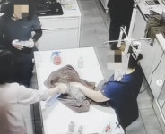 막 수술 마친 강아지 얼굴에 페브리즈 분사 후 깔깔…광주광역시 동물병원 학대 논란