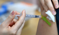 [속보] 당국 백신 2분기 접종 차질없이 진행… 변경 검토 안 해