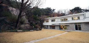 아산 정주영 현대그룹 회장의 20주기를 기해 공개된 청운동 옛 자택