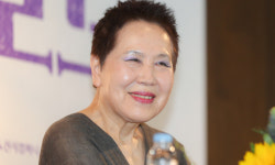 박정자 “팔십까지 ‘모드’役 해야겠다고 스스로 약속했죠”