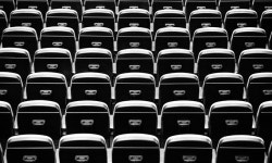 극장은 영화만 보여주는 곳? 多 보여준다 [S스토리-영화관은 변신 중]