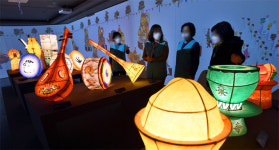 “연등으로 마음까지 밝혀요”