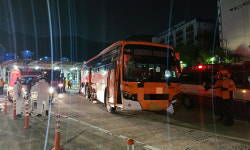 부산 백양터널서 좌석버스 가드레일 들이받아… 23명 병원 이송