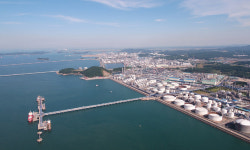 충남 대산단지, 정밀화학기지로 전환