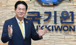 “태권도는 한류 원조… 5대양 6대주로 ‘영토 확장’ 시킬 것” [황용호의 一筆揮之]