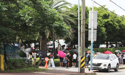 제주 대형마트·종합병원 집단감염… 방문자 진단검사 행렬