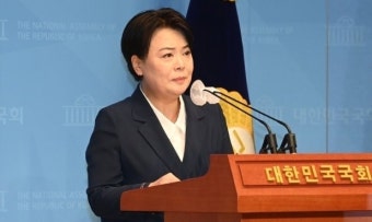이재명 측, 윤희숙 비판 “사퇴 의사 전혀 없으면서… 속 보이는 쇼”