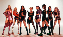 현실 지구는 좁다… 메타버스로 무대 옮긴 K팝