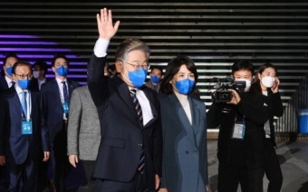 배현진 “李 부인 낙상사고 경위서 ‘산책하다가’ 빠져” VS 이재명 측 “의도적인 사실 왜곡”