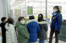 [포토] 농협 하나로마트 창동점, 초등학생들과 스마트 팜 수확하는 날