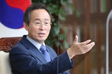 민주당 ‘참좋은지방정부위원회’ 공동위원장에 송하진 전북지사 선임 의결