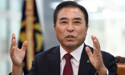 “종합건설업계와 상호 시장개방으로 전문건설업계 큰 손실” [황용호의 一筆揮之]
