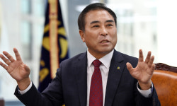 “종합건설업계와 상호 시장개방으로 전문건설업계 큰 손실” [황용호의 一筆揮之]
