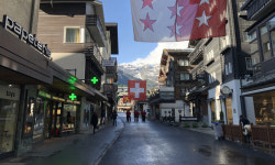 눈 덮인 피라미드 같은… ‘도도한 위엄’ 마주하다 [박윤정의 원더풀 스위스]