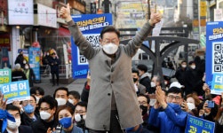 “일터에 오래 머무른다고 생산성 높은 것 아냐” 李 주 4.5일 근무제 추진