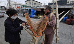 사라져 가는 풍경… 자부심 하나로 지키다 [포토뉴스]