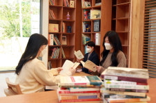 서울 구로구 ‘천왕산 책쉼터’ 개관… 자연에서 즐기는 독서