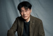 “‘오겜’보다 더 폭력적”…황동혁 감독 차기작 ‘노인 클럽 죽이기’ 틀 나왔다