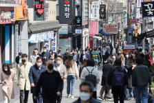 늘어난 완치자들 “맘편히 놀자”… 키즈카페 등 북적