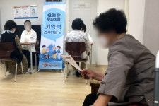 완주군 경로당 ‘기억력 검사하는 날’ 인기…“치매 불안감 떨쳐”
