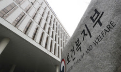 환자 죽자 시신 유기한 의사에… 法 “기회 주는 것이 공익 부합”