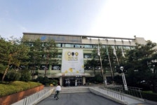 강남구청 직원들 16억 격려금 논란…시민단체 “절차없이 진행”