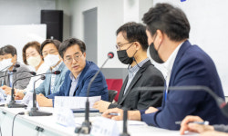 취임식으로 ‘미리 보는’ 경기도정… 406개 공약 압축