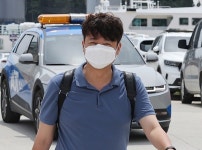 ‘삼성가노(三姓家奴)’로 윤핵관 저격한 이준석 “위기 오면 제일 먼저 도망갈 것”