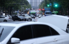 與 “吳의 4450억 수방 예산서 248억 삭감한 서울시의회, 결과는 폭우에 잠긴 강남·서초구”