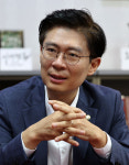 조정훈 “지금은 민생 집중할 때… 특검 반대 비판하는 의원들, 논리적으로 끝장토론하자”
