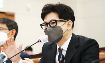 김의겸 “‘이재명 대북 코인’ 수사차 한동훈 美 출장”…진중권 “자폭? 사실이면 엄청난 사건”