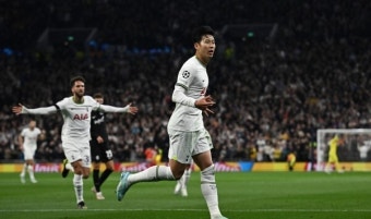손흥민 멀티골 폭발! 토트넘, 프랑크푸르트에 3-2승…챔스 D조 1위