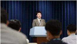 尹 “카카오 사태 국민 불편·피해 무겁게 느껴”…‘카톡 먹통’을 안보 리스크로 판단한 대통령실