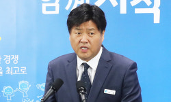 김용 측 “대장동 별건 수사” 주장… 법조계 “아니다”