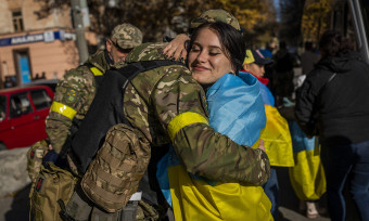 우크라이나 국민 절반 “18∼60세 남성 출국 금지 반대”