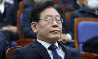 檢 “이재명, 악의적으로 정치 프레임 씌워 수사 매도” VS 민주 “명백한 허위”