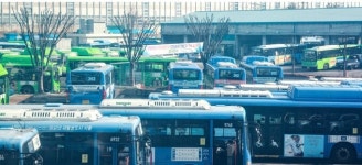 들끊는 여론에 황급히 없던 일로? 서울시, 버스 추가 요금 ‘거리 비례제’ 철회