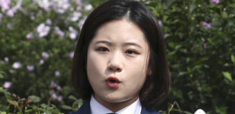 “박지현 나가” 민주에 ‘출당 청원’ 빗발...엿새 만에 동의 3만명 돌파
