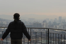 “미세먼지 많은 날엔 꼭 환기해야”…봄철 건강관리 필수