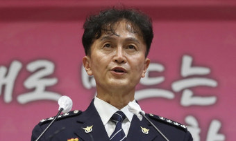 法, ‘경찰국 신설 반대 주도’ 류삼영 총경 정직 효력정지