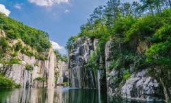 54만년 세월이 빚은 천혜 비경… 숲길·물길 따라 ‘웰니스 만끽’ [지방기획]